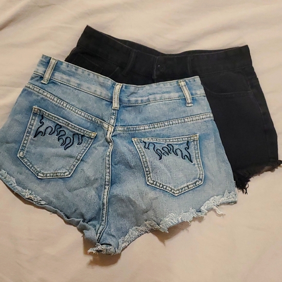 🎀2FOR15🎀Shein Jean shorts - Picture 1 of 4